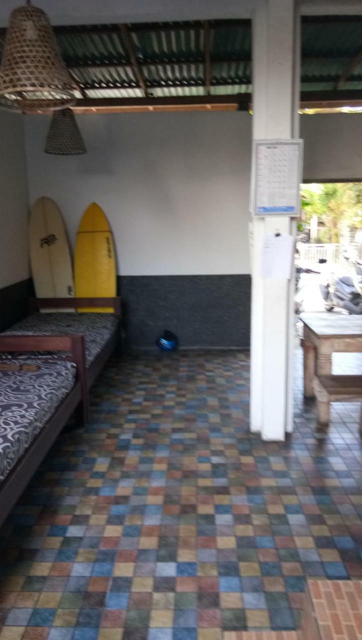 Canggu Fun Beach Surf Hostel Zewnętrze zdjęcie